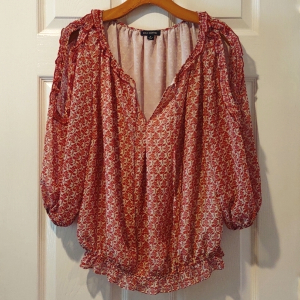 Max Edition cold shoulder blouse, Medium, ruffle collar and arms, V-neck/tie
